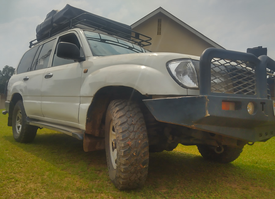Landcruiser Gx – car hire uganda