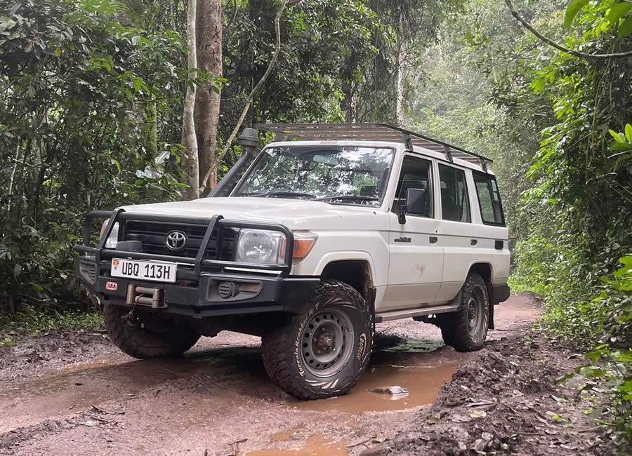 Landcruiser Lx – car hire uganda