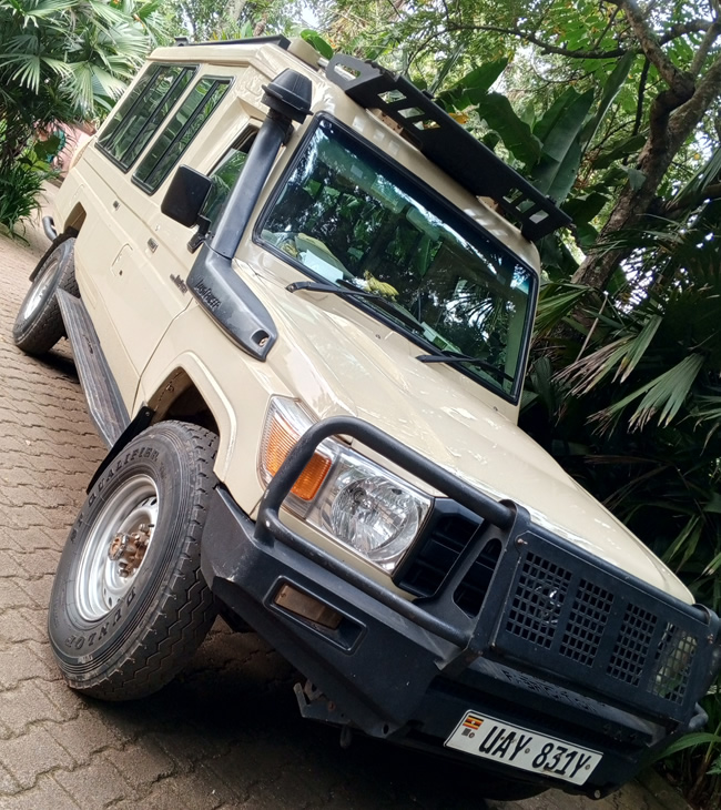 extended cruiser – car hire uganda